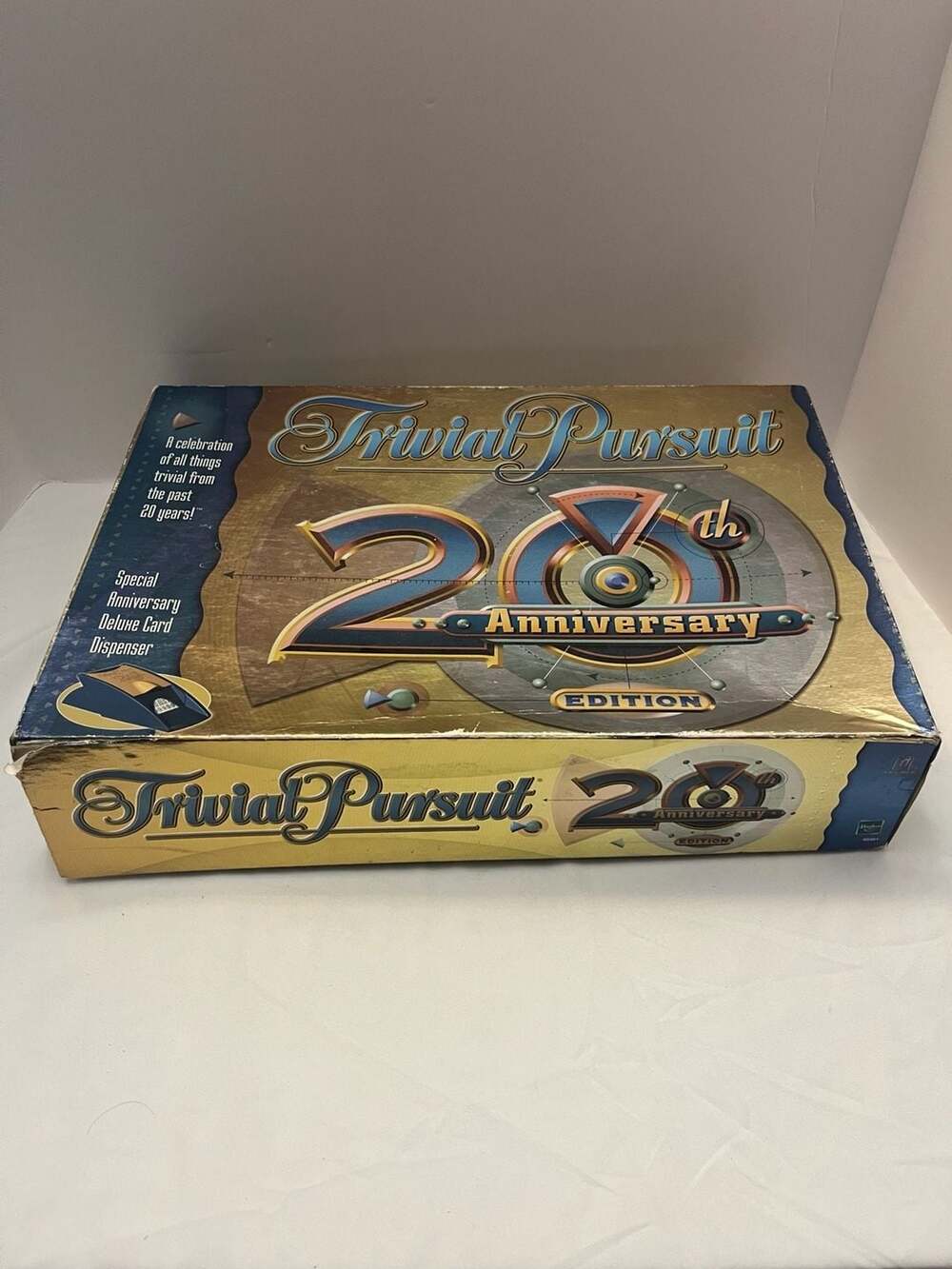 Trivial Pursuit 20th Anniversary Edition 2002 Deluxe Dispenser 2 Sealed Packs